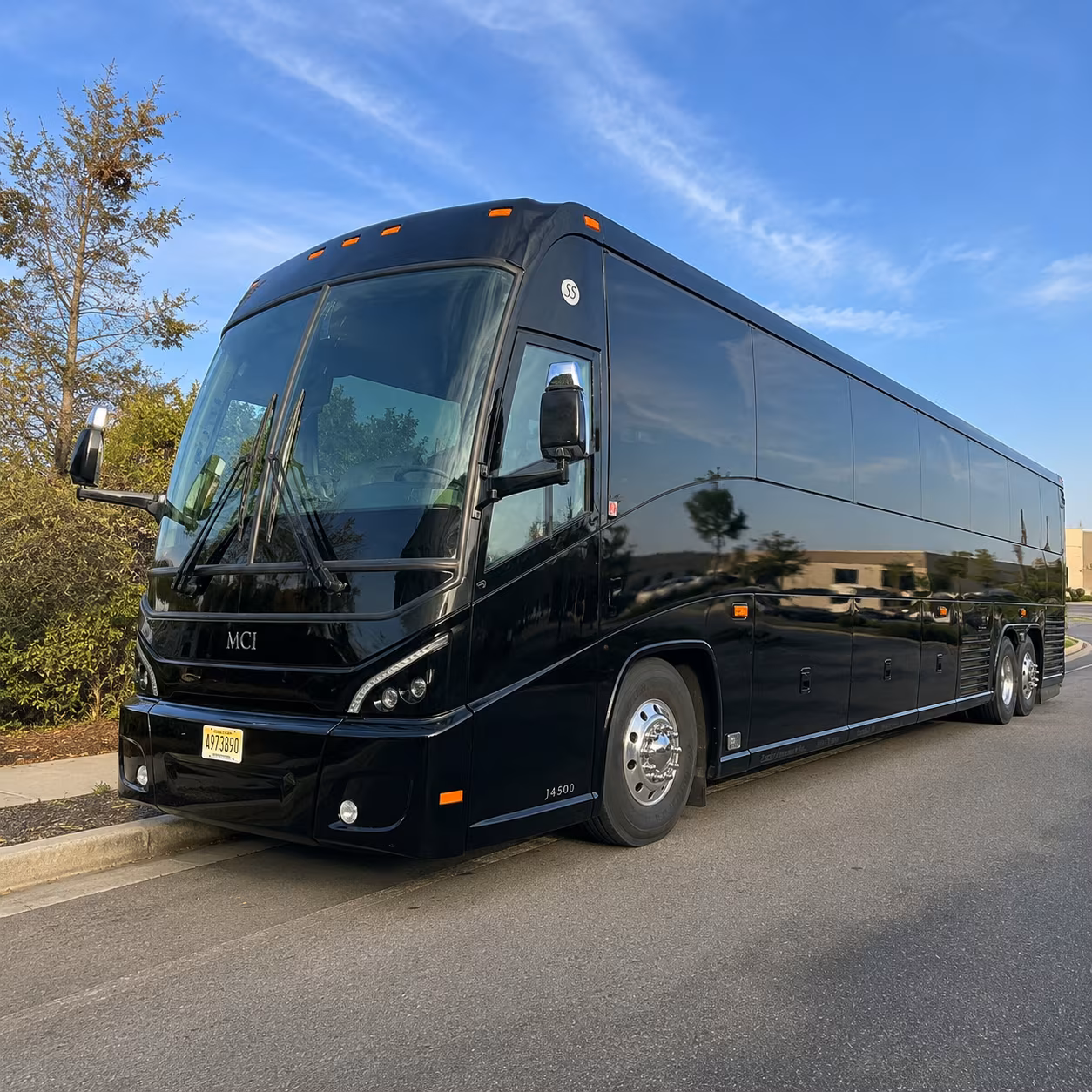 make your multi stop airport pickup loop simple with one bus