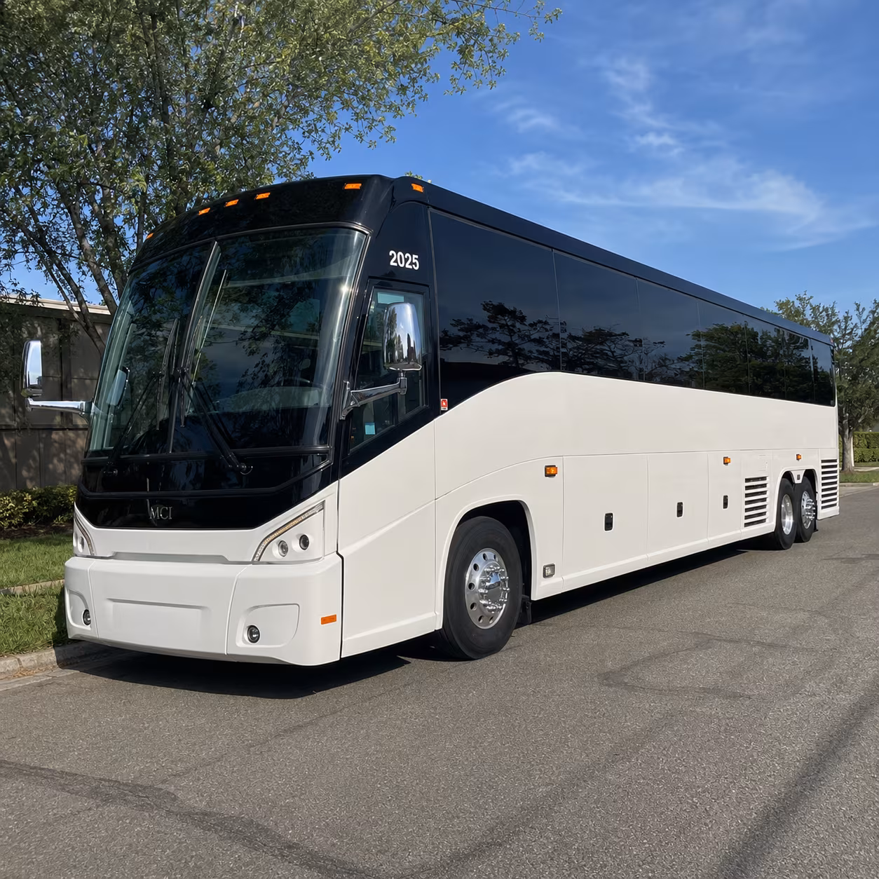 shuttle buses between hotels and redstone arsenal gates